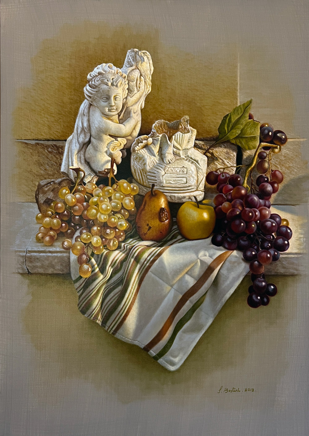 Sandro Bastioli. Dipinto iperrealista: candide sculture di putti tra uva e melograni. Un dialogo tra l'arte scolpita e i frutti della terra. Interior