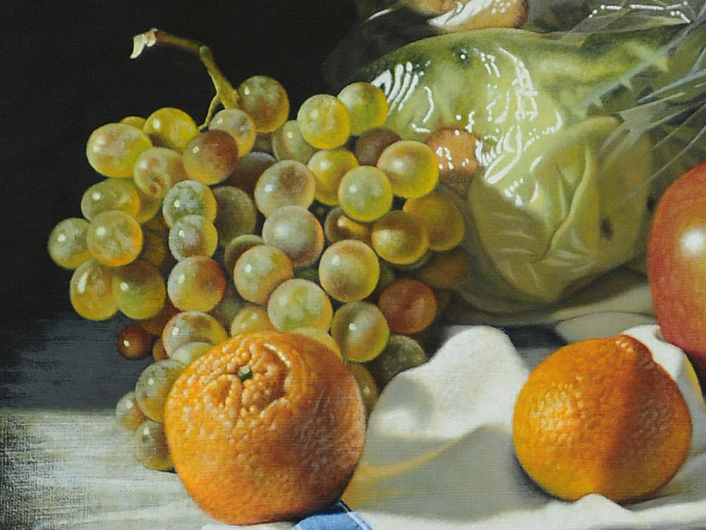 Sandro Bastioli. Hyperrealistic still life: fruit in plastic on a white drape with dark background. Theatrical lighting of incredible emotional impact. Detail 1